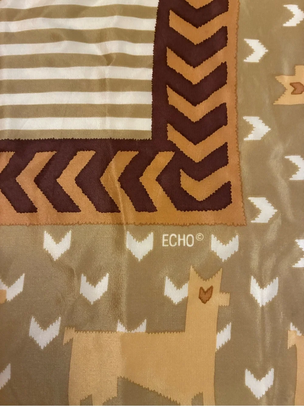 Vintage Echo Scarf with Llama Motif, Made in Japan